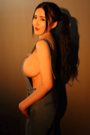 迷人的秘书