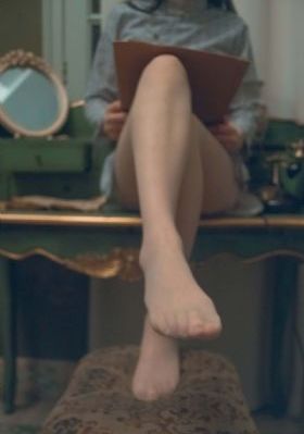 年轻的小子三级