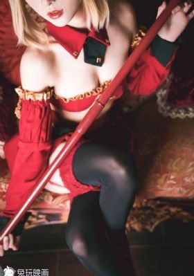 漂亮的女邻居3