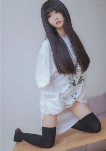 善良的秘书滋润2