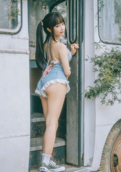 中字留在娘家儿媳妇的歌词