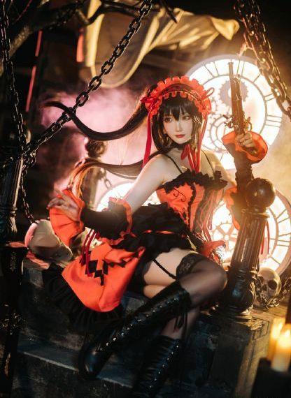 巨乳女士官